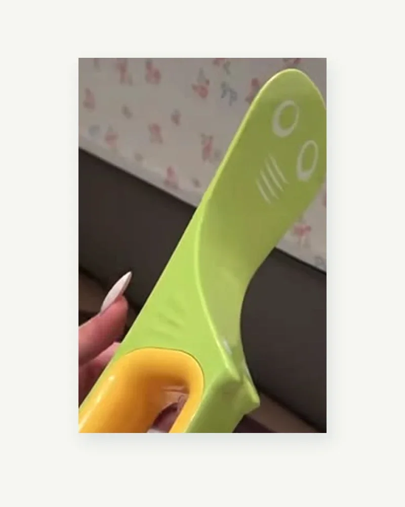 Mattress Lifter & Sheet Tucker